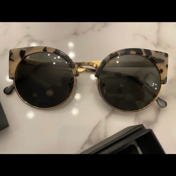 Retrosuperfuture cat eye  sunglasses brand new - Picture 6 of 6
